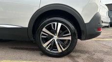 Peugeot 5008 1.2 PureTech Allure 5dr EAT8 Petrol Estate